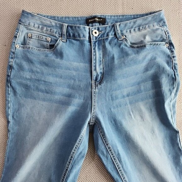 Ashley Stewart Jeans Size 14 Medium Wash Rhinestone Raw Edge Bootcut Leg 147502 - Picture 9 of 16